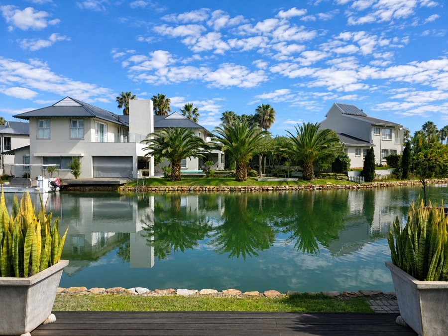 4 Bedroom Property for Sale in Marina Martinique Eastern Cape